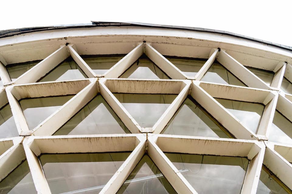 В Києві заради нової висотки знесуть культовий ринок-"шайбу": ось таким його запам'ятають