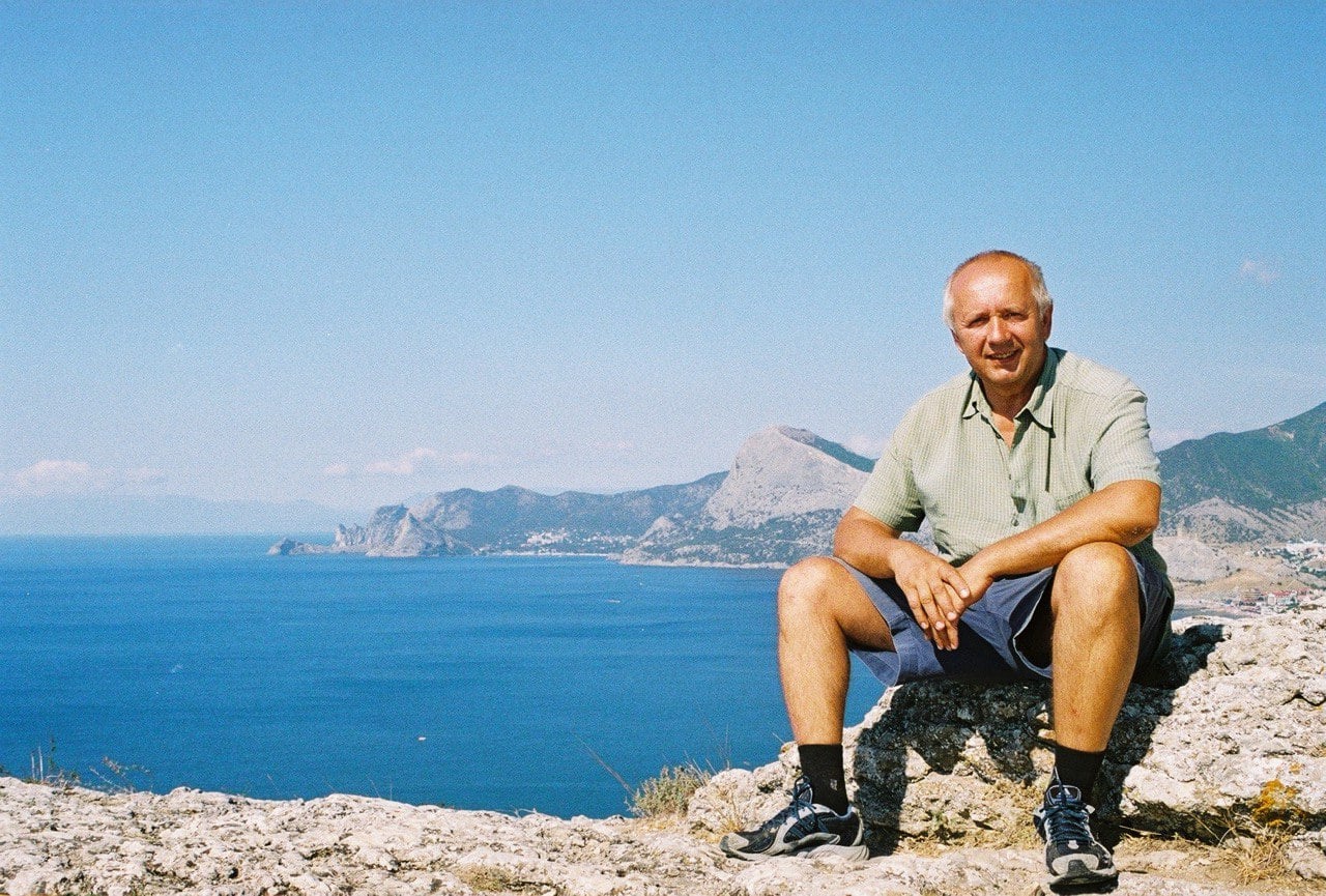 Відомий дизайнер потребує допомоги: "ситуація важка, але ми не збираємося здаватися!"