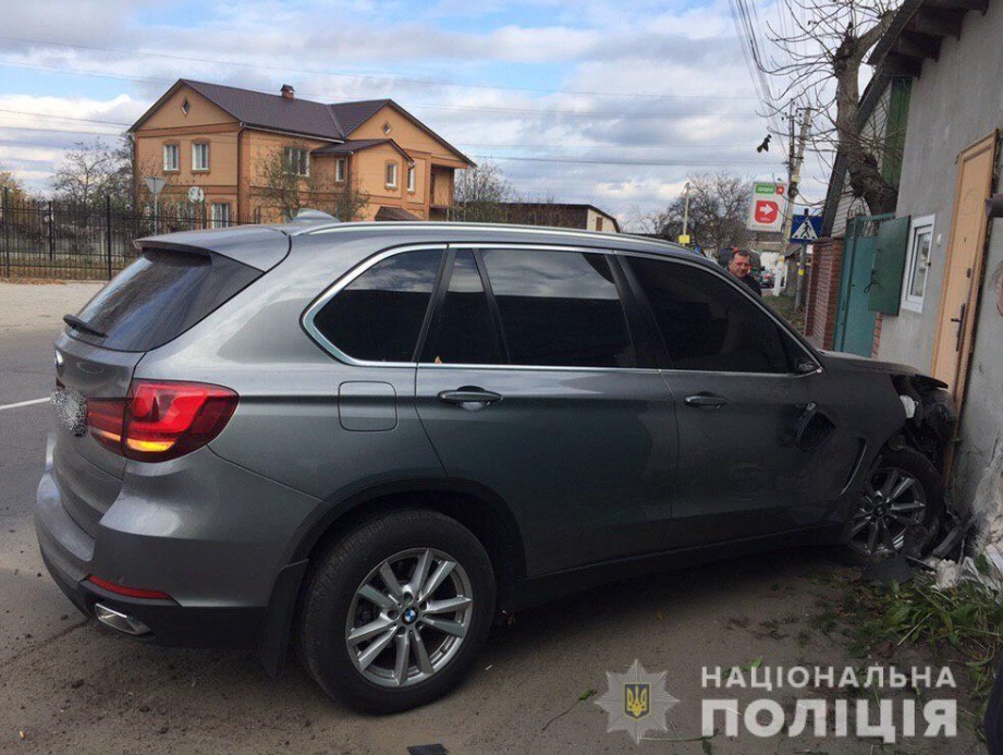 Пришлось делать кесарево: под Киевом пьяный на BMW сбил беременную