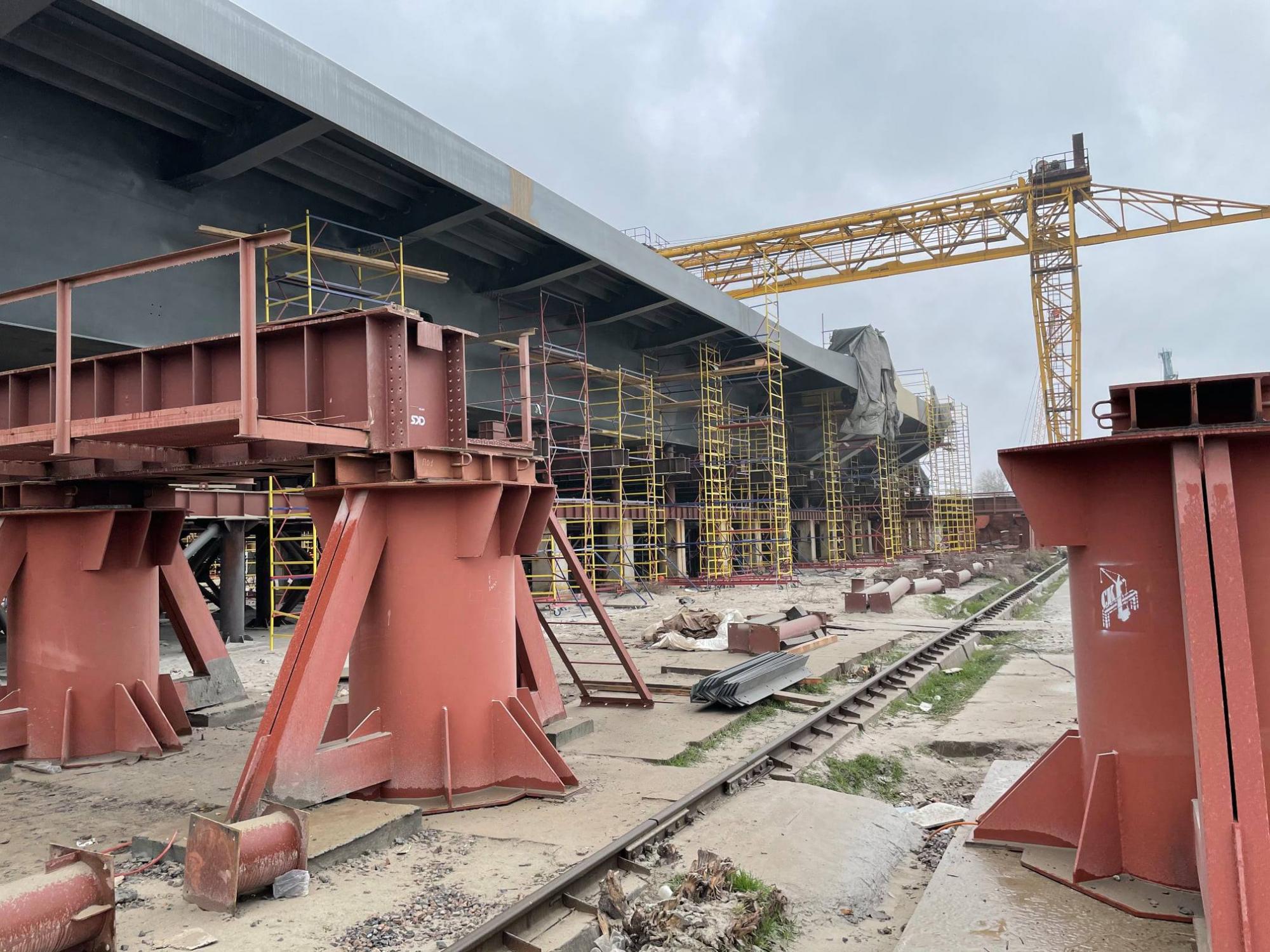 Перший рух по мостах-довгобудам у Запоріжжі відкриють вже до кінця року