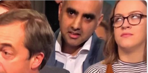 Незадоволене обличчя студентки "підірвало" мережу