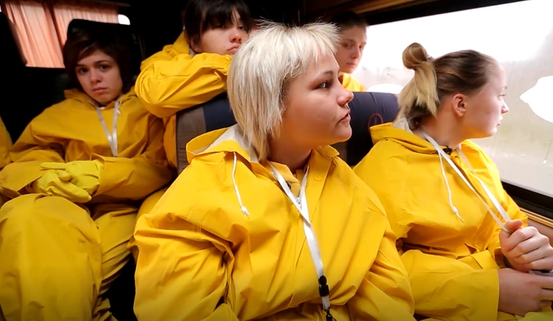 Сльози і жах: учасниць Від пацанки до панянки-4 відвезли в Чорнобильську зону