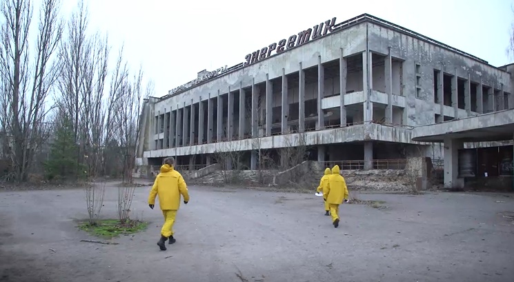 Сльози і жах: учасниць Від пацанки до панянки-4 відвезли в Чорнобильську зону