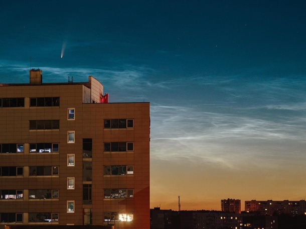 В небе над Украиной пролетает великая комета: такой красоты не было давно (фото)