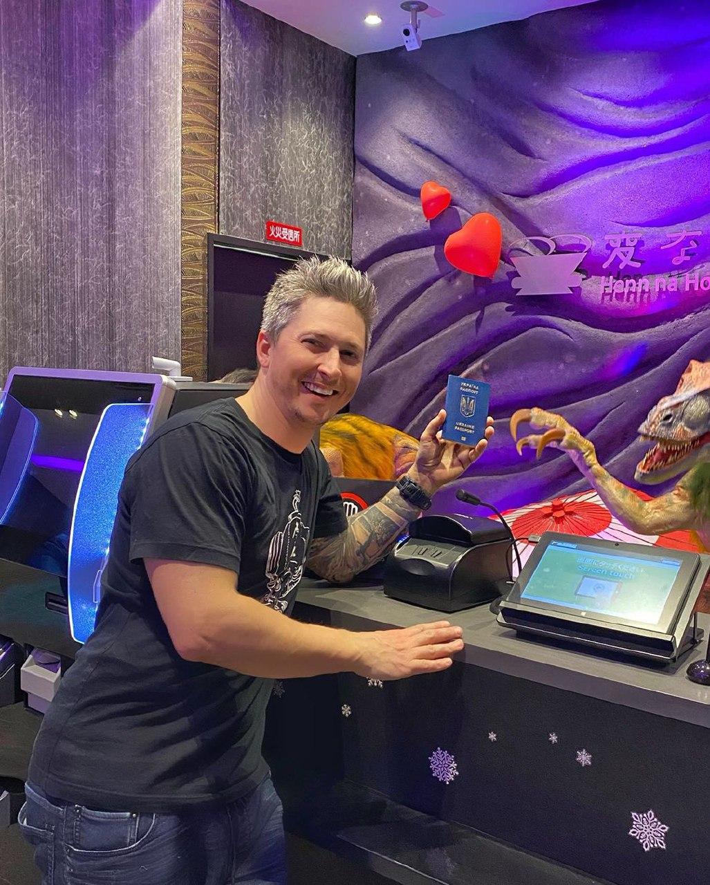 Местный мафиози: Александра Педана не пустили в японскую баню из-за татуировок