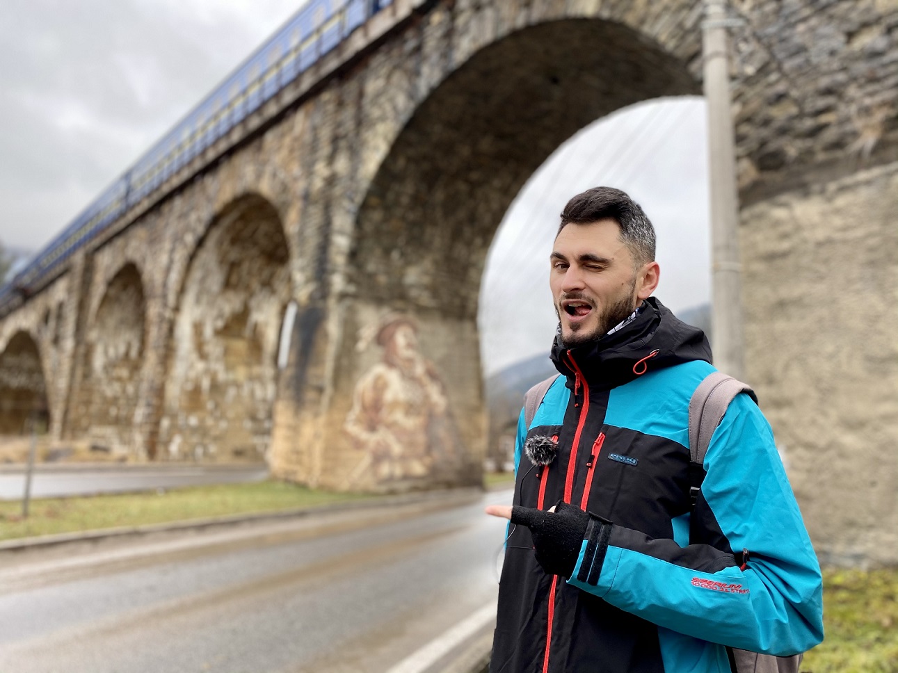 Найстаріший віадук і "оленяча терапія": найкращі місця поруч з Буковелем в одному відео