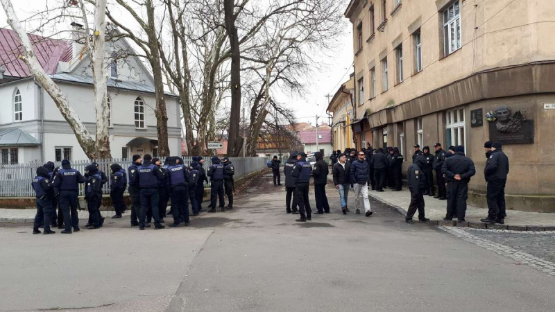 В Ужгороде прошел "Марш славы героев"