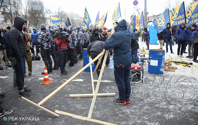 Выборы президента РФ: в Киеве перекрыли Воздухофлотский проспект