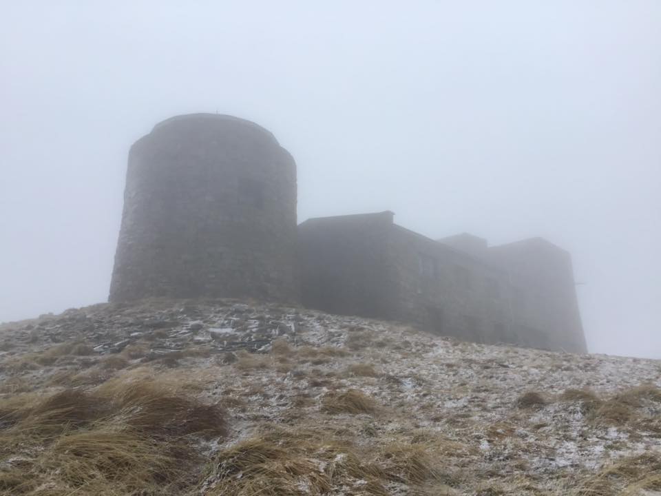 Снігопад в Україні захопив мережу: мальовничі фото