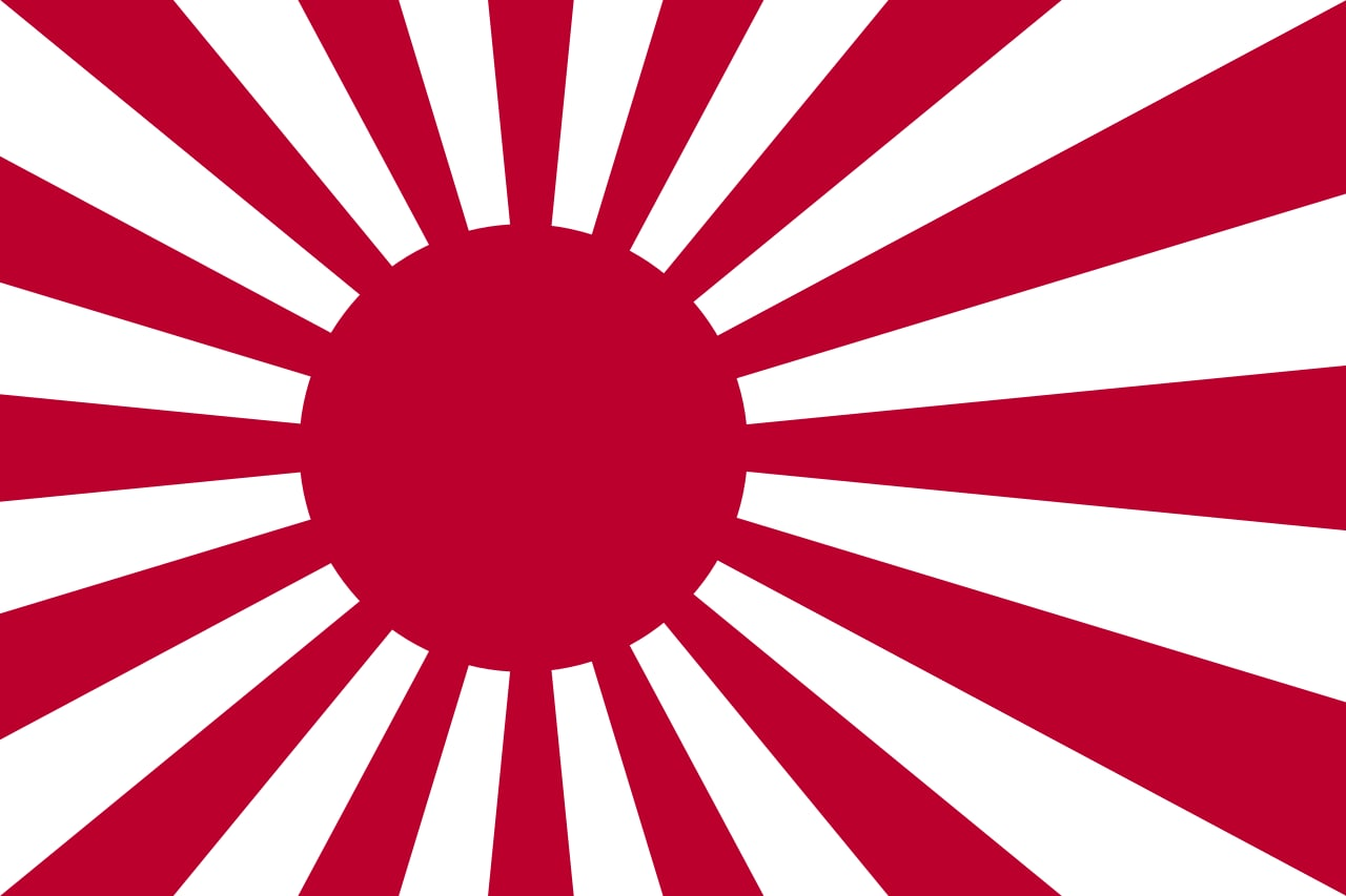 В России оконфузились с Днем победы, развесив "вражеские" флаги (фото)