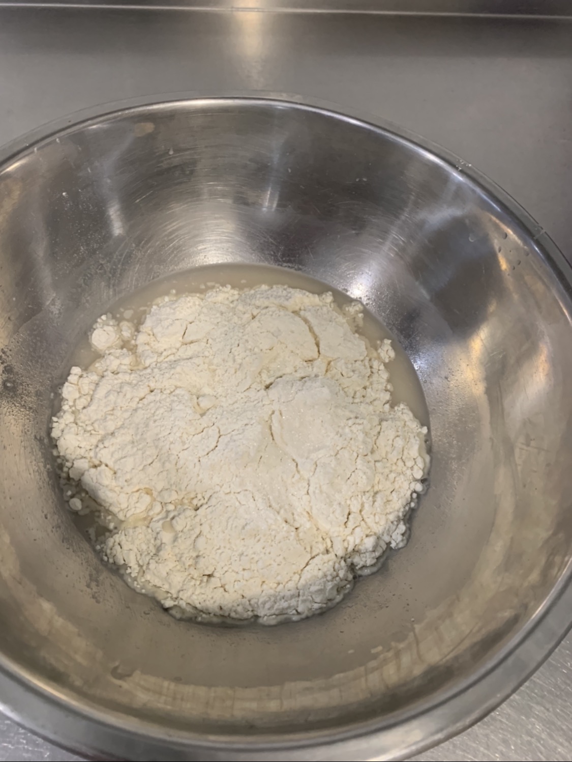 Шеф-повар поделился секретом идеального теста для пиццы: будет как в ресторане