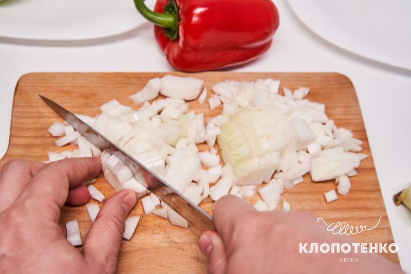 Вкусно, как у мамы: Клопотенко раскрыл секрет приготовления борща в мультиварке