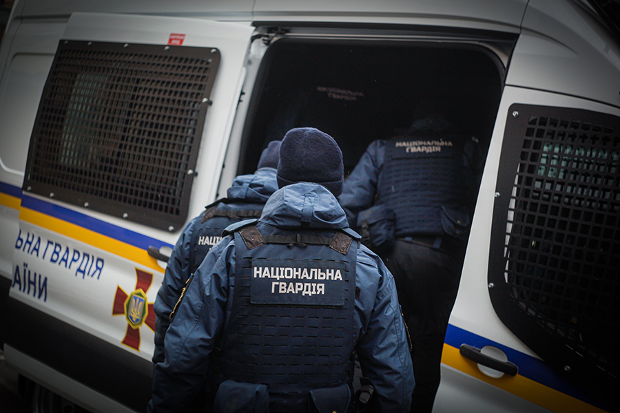 Нацгвардія почала патрулювати вулиці міст на нових спецавто: яскраві фото і відео