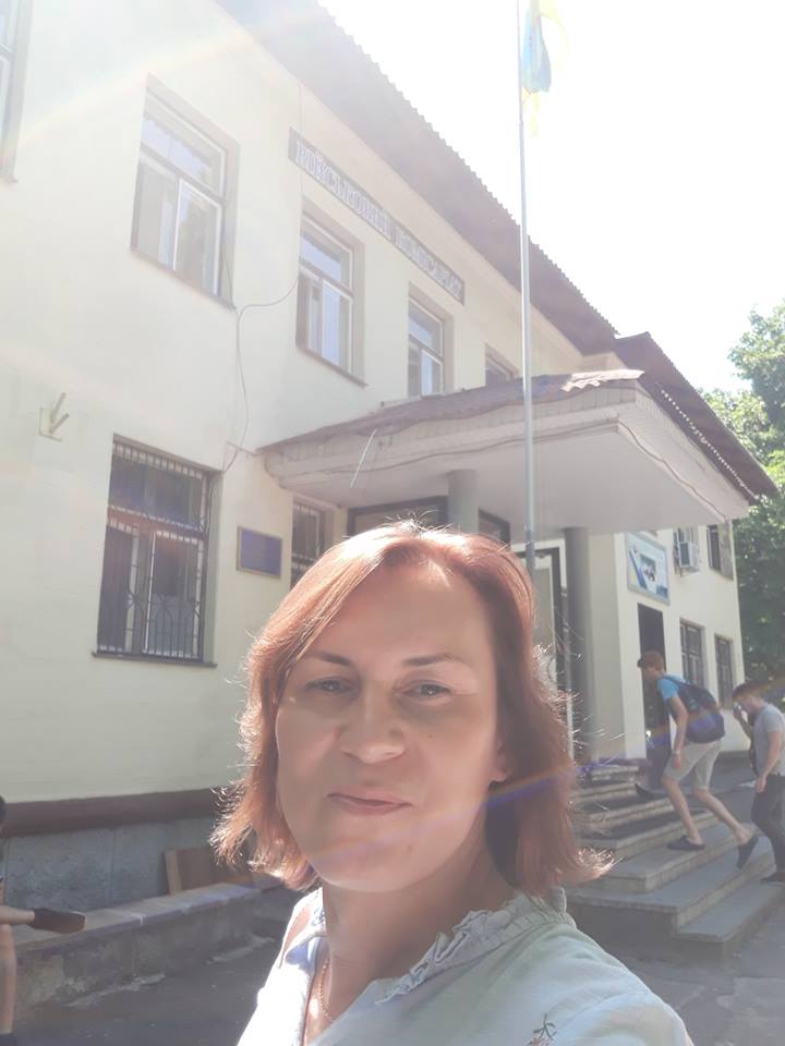 Запрошували на контрактну службу: дівчина-трансгендер розповіла, як знялася з обліку у військкоматі