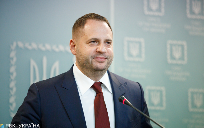 Вся президентська рать: як Зеленський формує команду влади і хто йому в цьому допомагає