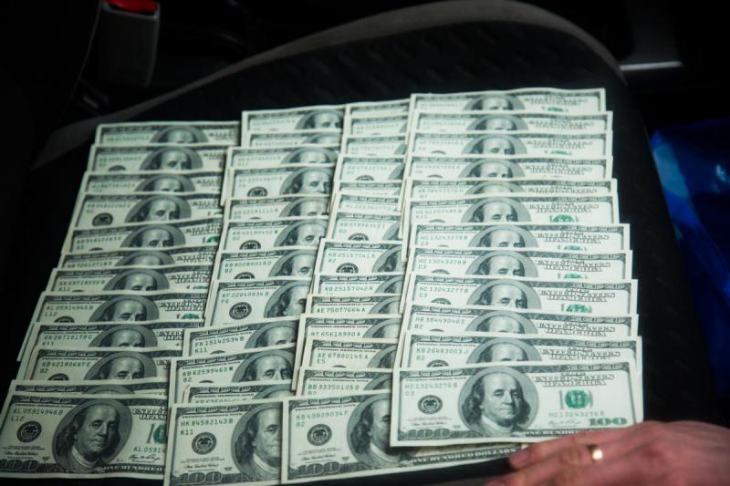 НАБУ викрило на хабарі у 5 тис. доларів заступника голови відділу ГПУ