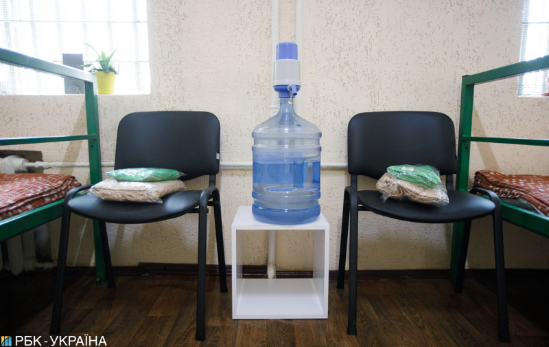 Сидеть с комфортом: как выглядят и работают платные камеры в Лукьяновском СИЗО