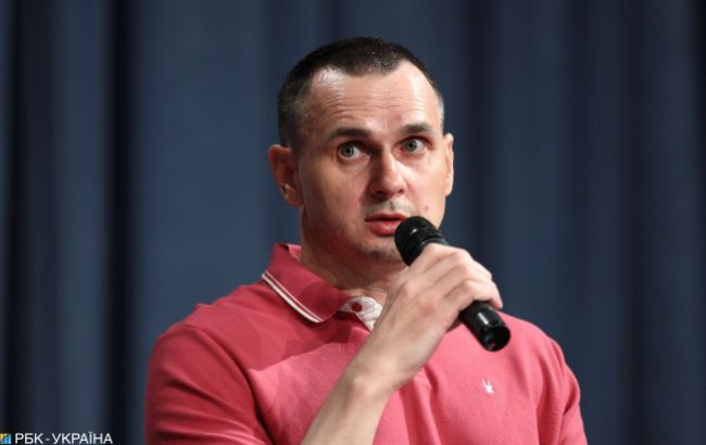 Зеленському зараз важко: Сенцов відверто висловився про президента