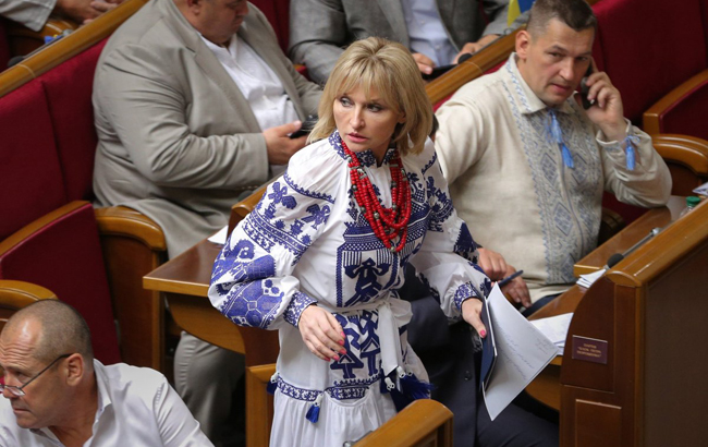 Ирина Луценко пришла на благотворительный вечер в платье свыше 50 тысяч (фото)