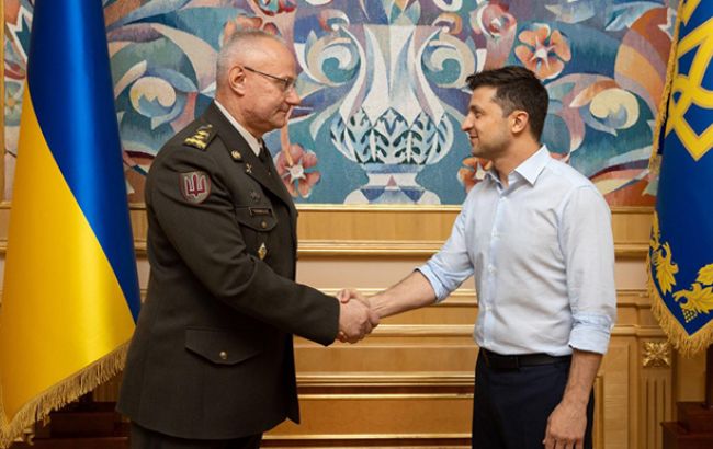 Нові обличчя? Мережа бурхливо відреагувала на зміну Зеленським глави Генштабу