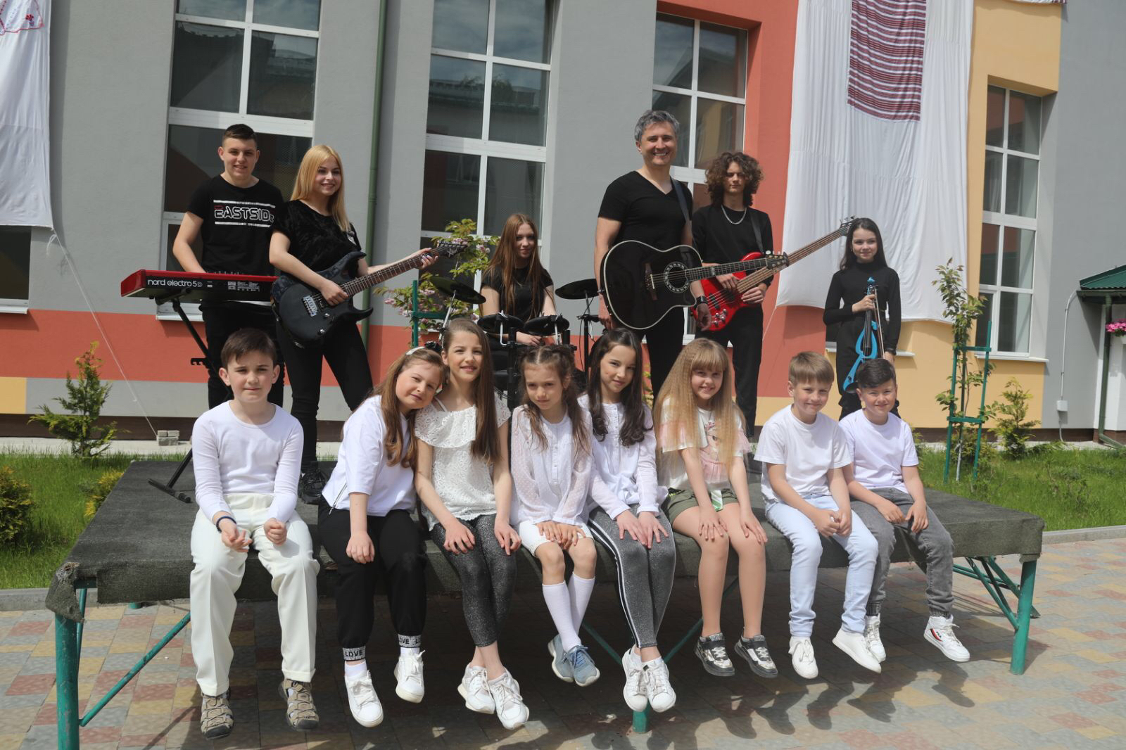 Винник до Дня Незалежності переспівав свій хіт разом із дітьми та віршами Стуса