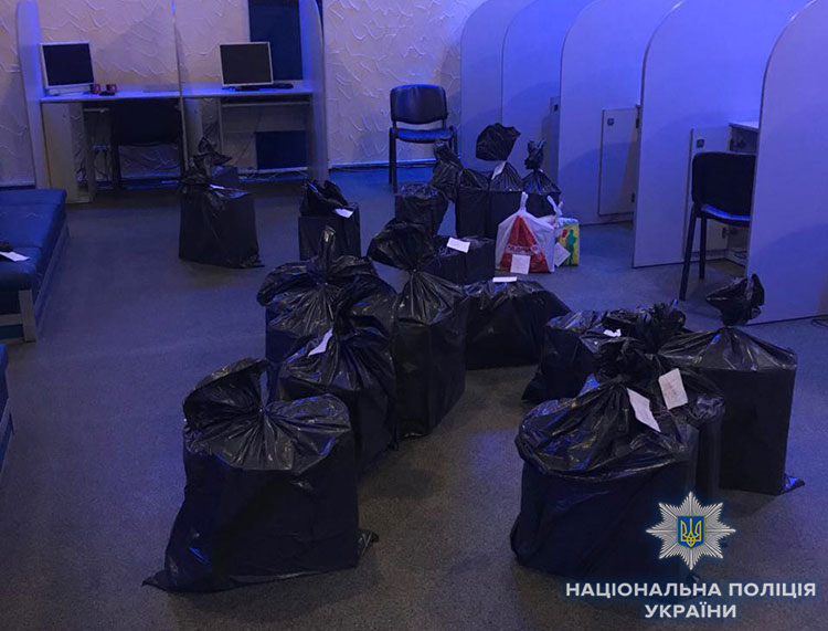 Под Харьковом полиция закрыла целую сеть подпольных казино