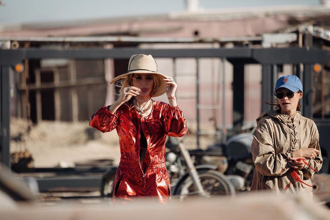 "Двусмысленно": Лобода опубликовала забавный кадр со съемок клипа (фото)