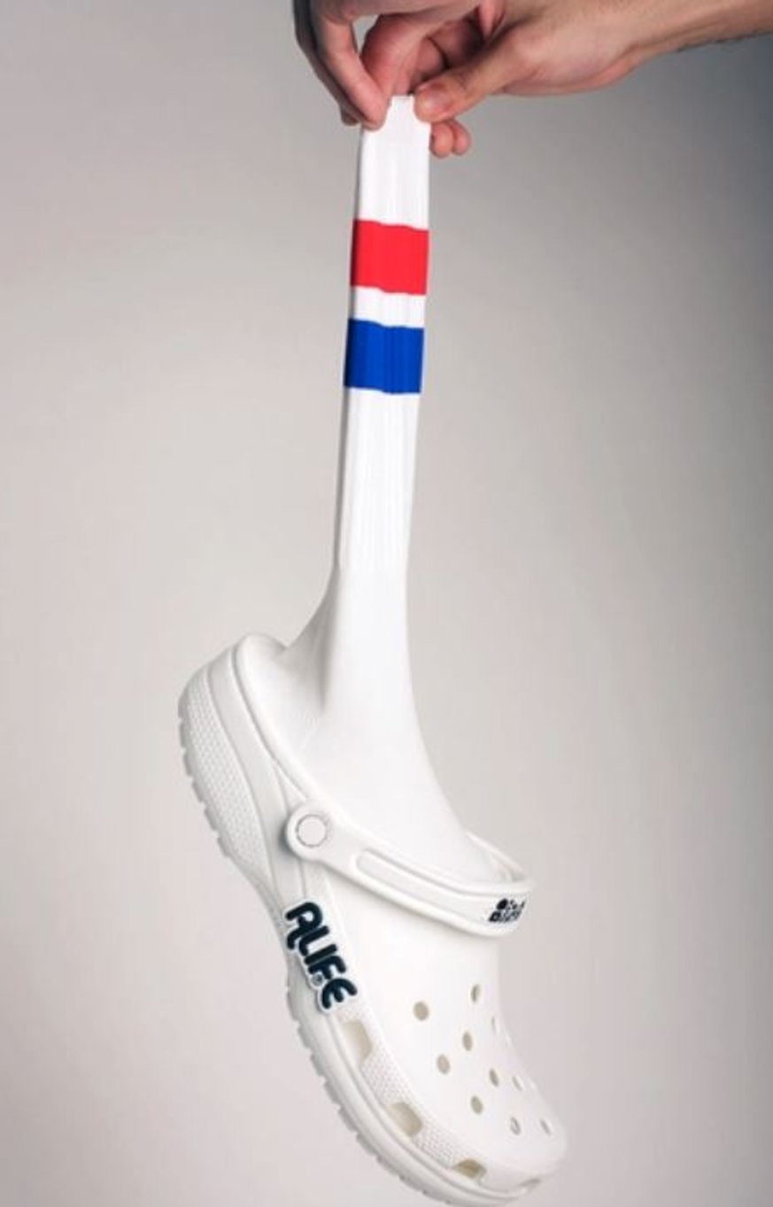 Трусики-джинси і вії в носі: топ-10 дивних і безглуздих модних трендів 2019 року