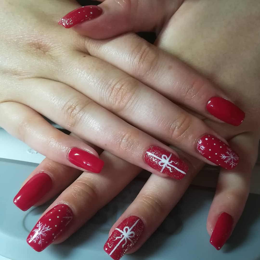 Новорічний манікюр 2019: актуальні варіанти