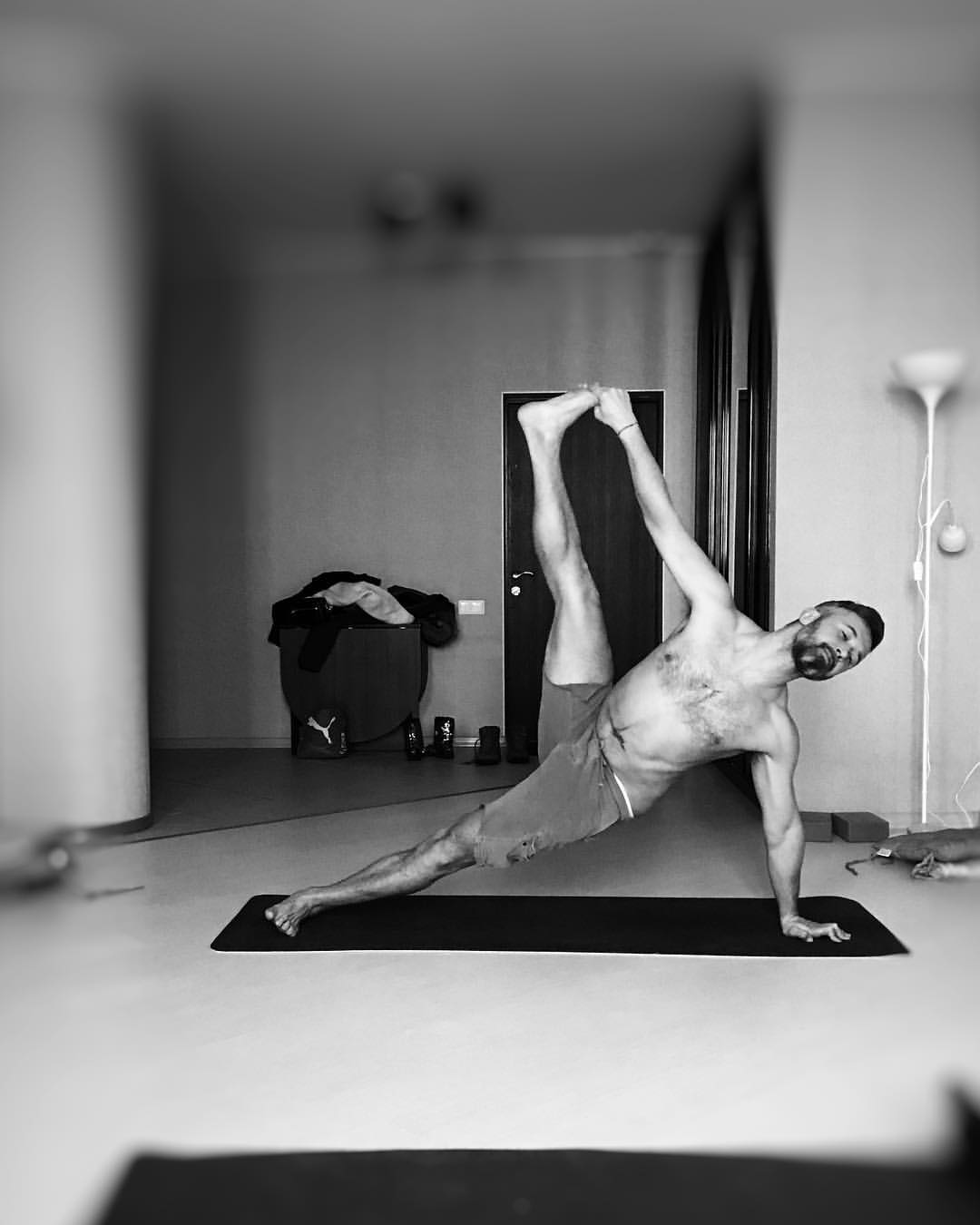 "Стан душі": Сергій Бабкін вразив ідеальною розтяжкою