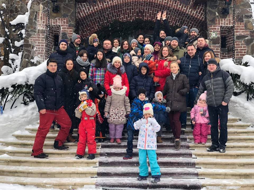 "Горы и хорошая компания": Притула показал, как отдохнул с семьей в Карпатах