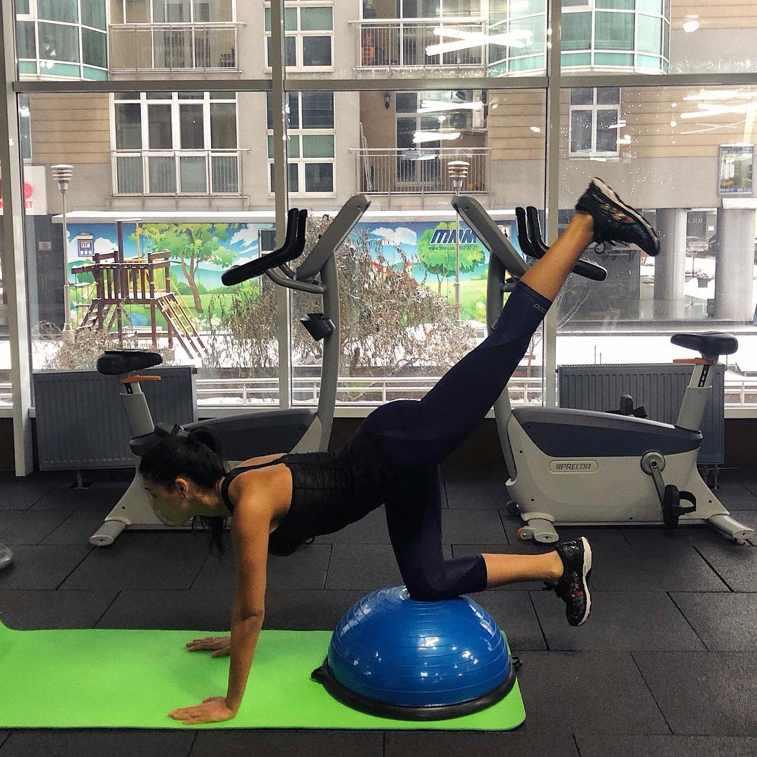 "Война со своими демонами": экс- "ВИА Гра" рассказала, как добиться желаемого в жизни