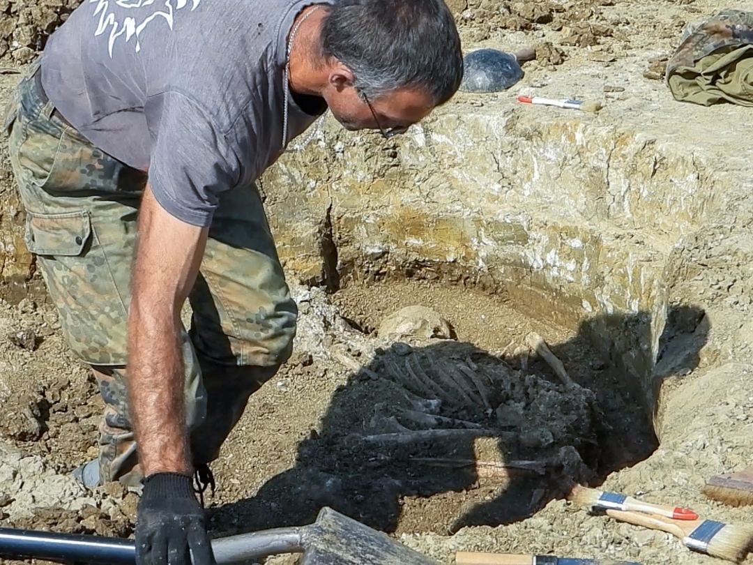 В Крыму строили водовод и наткнулись на 5000-летнее поселение (фото)