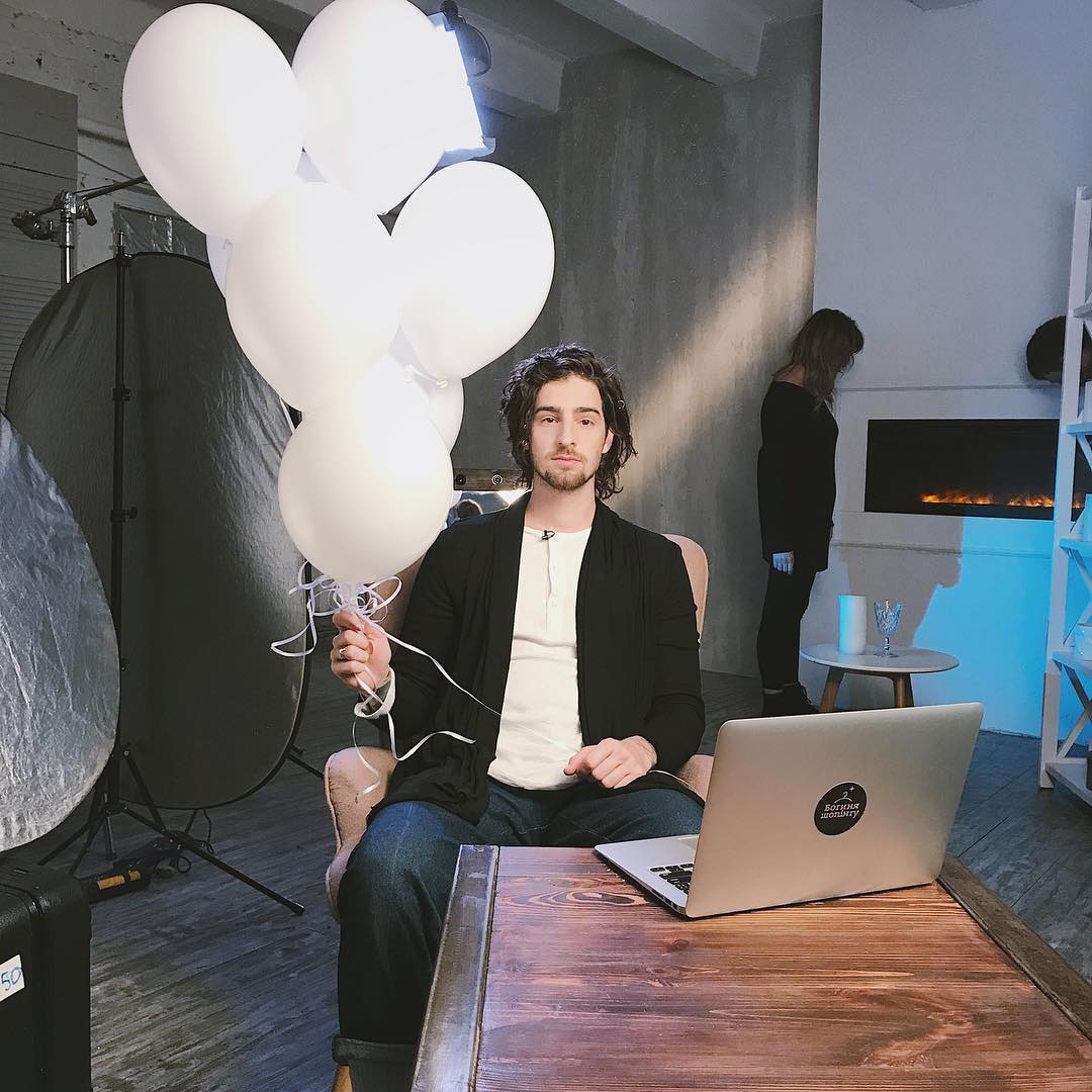 "Лицезрел таких богинь!" Владимир Дантес заинтриговал фанов своим заявлением