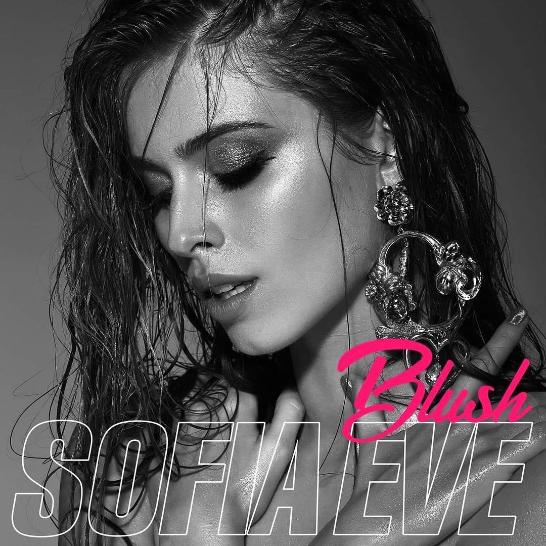 Онучка Софії Ротару представила новий танцювальний трек - це захват