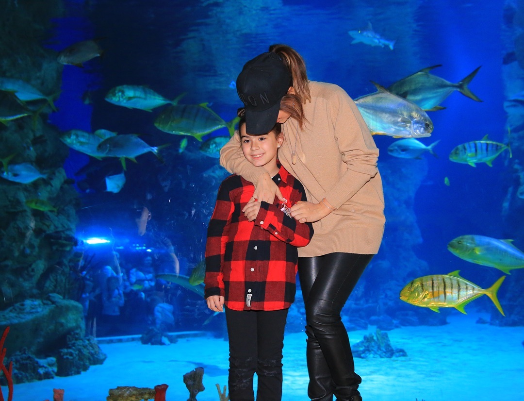 Girls party! Ани Лорак отметила 8 марта в компании рыб