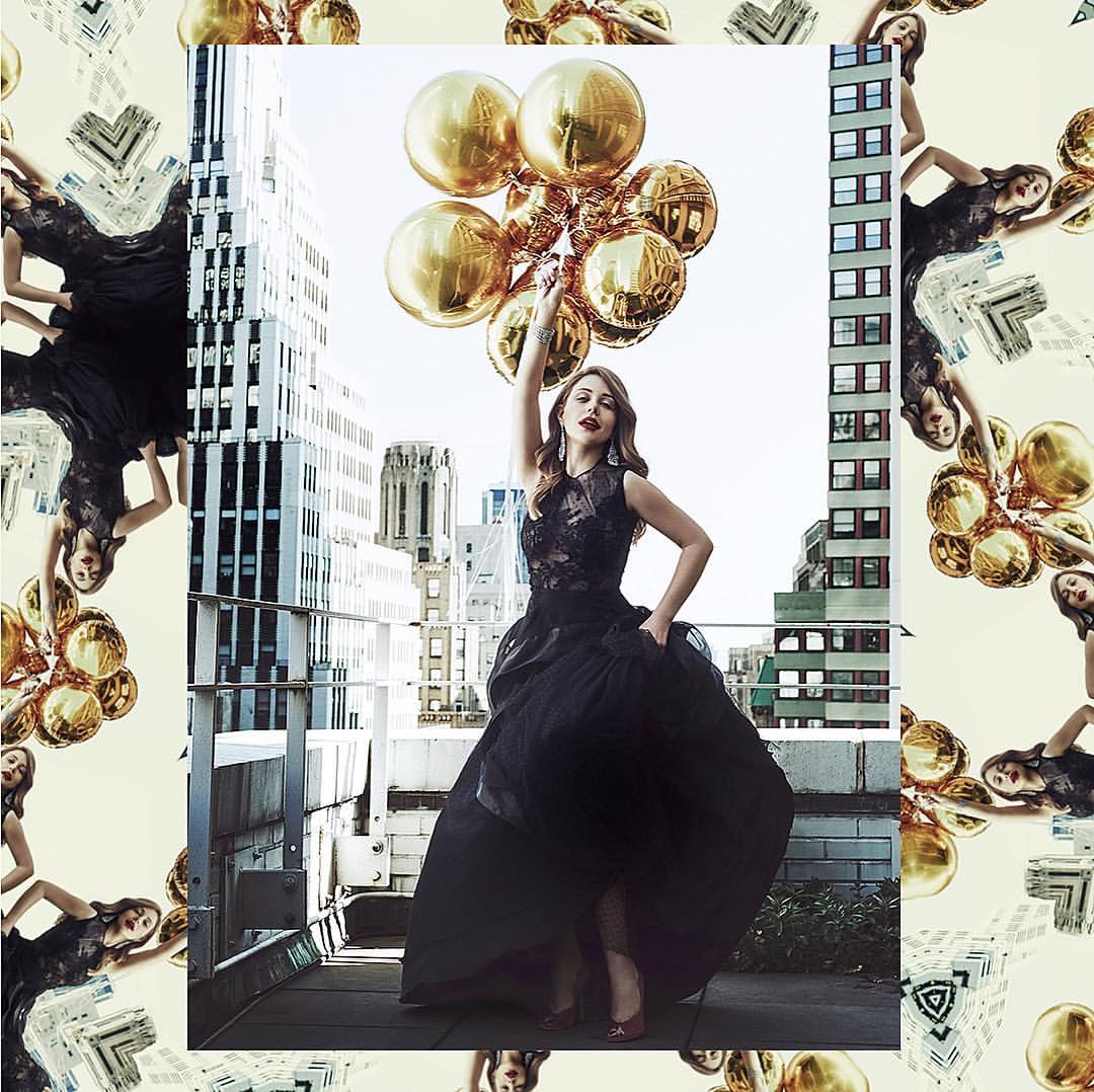 Тина Кароль очаровала воздушным платьем от украинского дизайнера