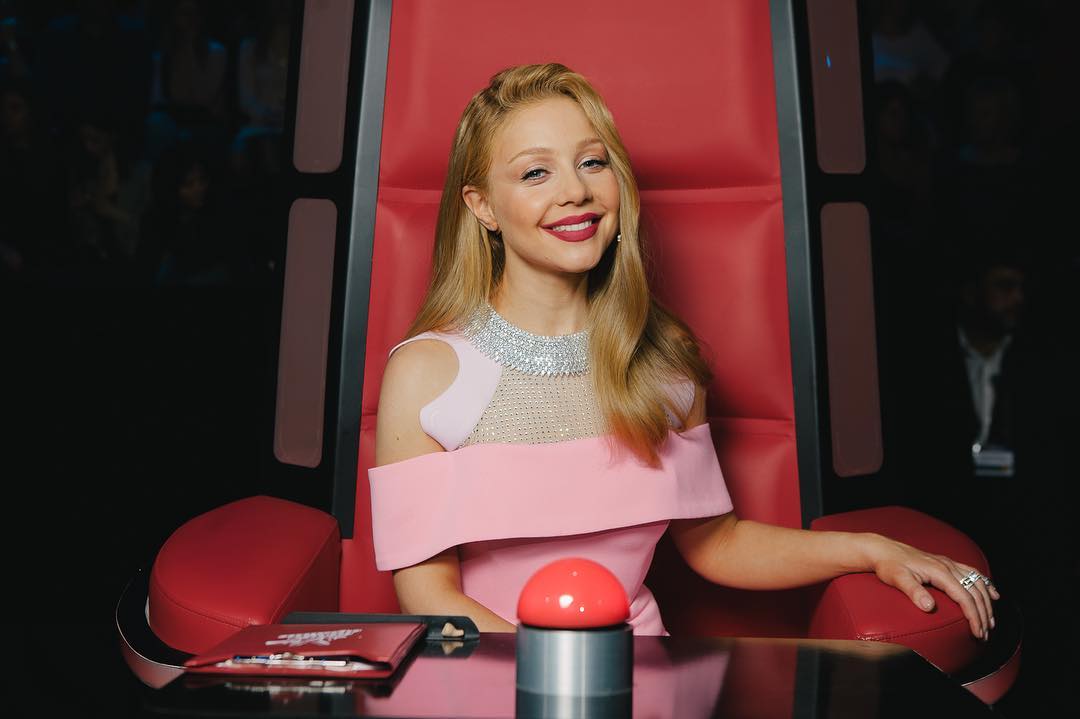 Українська Барбі: Тіна Кароль полонила ніжним образом на Голосі країни 9