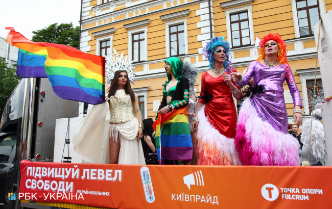 дрэг-квин на Марше равенства в Киеве