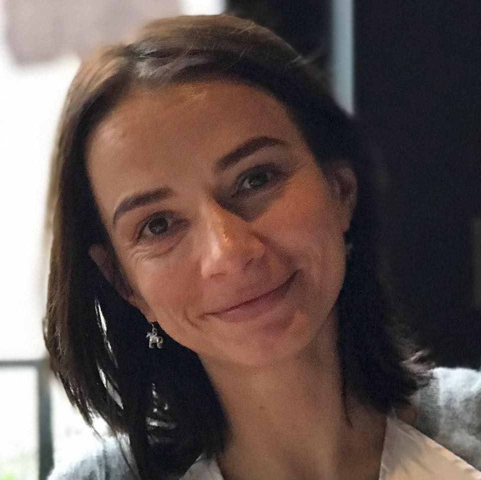 Нужна кровь: украинцев просят помочь спасти молодую врача-хирурга