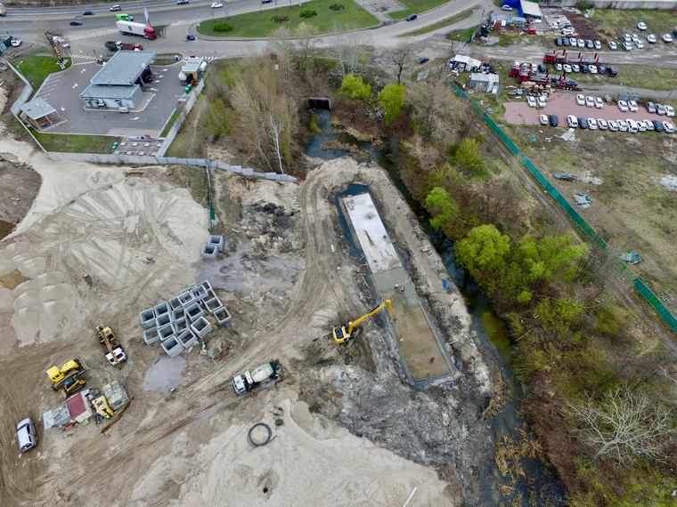 Заливають бетоном: у Києві знищують унікальну пам'ятку історії