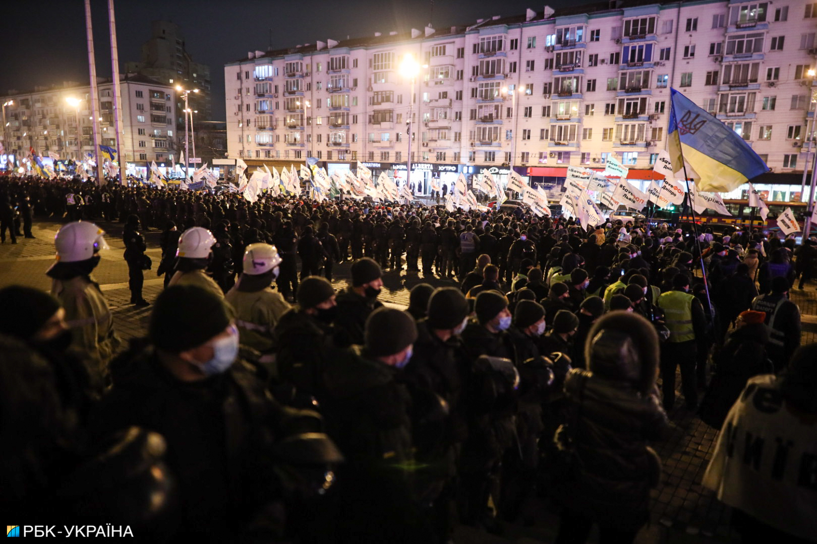 "Квартал 95" снимает новогоднее шоу в окружении Нацгвардии: при чем тут ФОПы