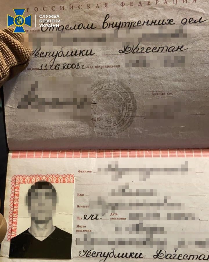 "Відсиджувались" в Україні: СБУ затримала бойовиків ІДІЛ із вибухівкою та боєприпасами