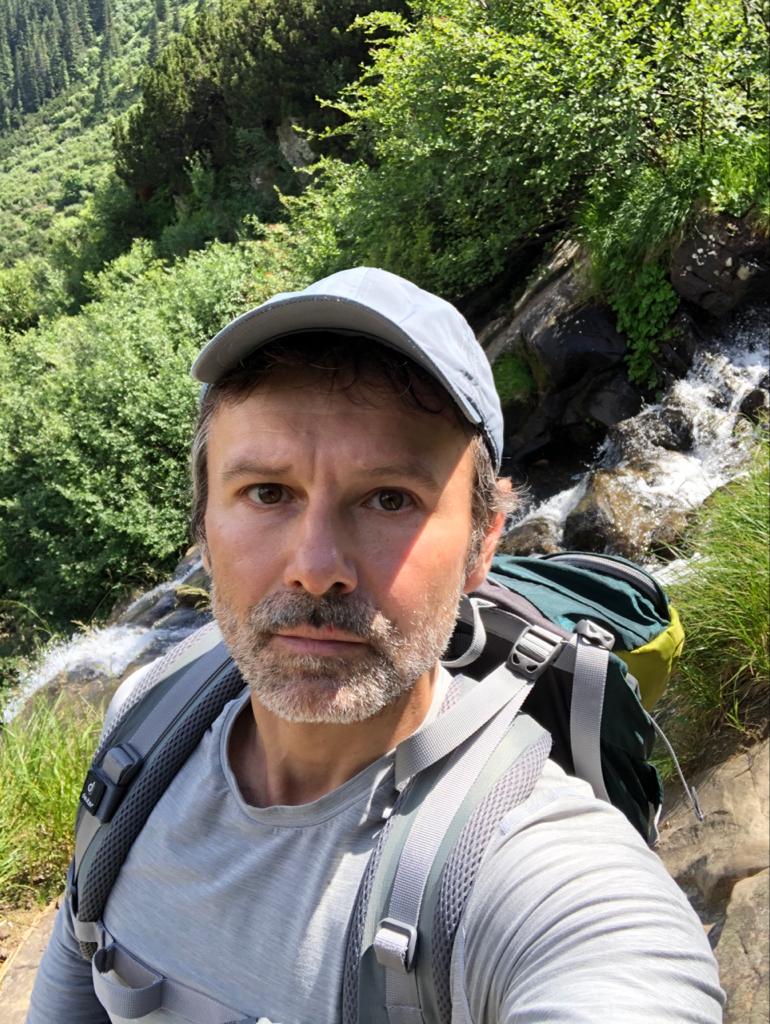 Вакарчук показав, чим займається після виходу з Ради: яскраві фото