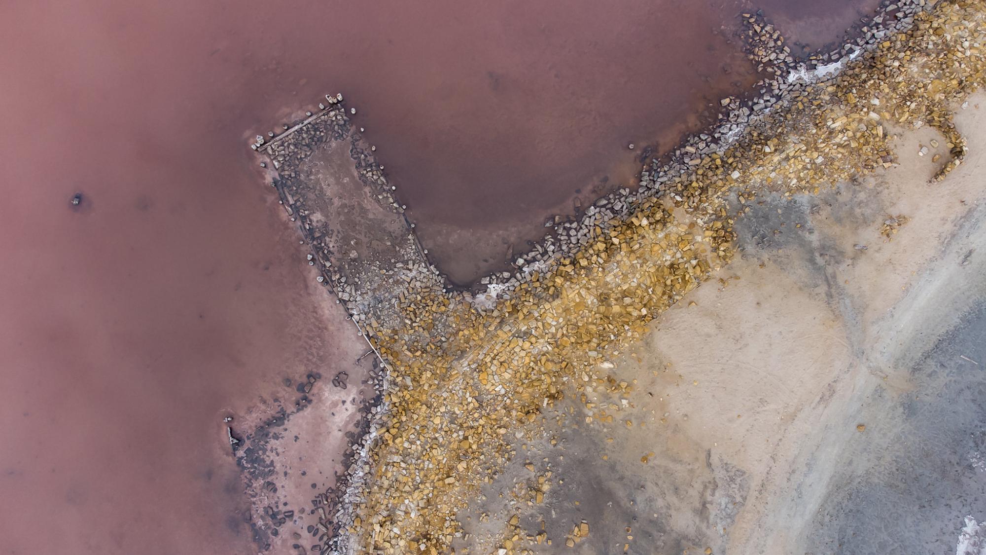 В Україні знайшли "марсіанські пейзажі": у ці фото складно повірити