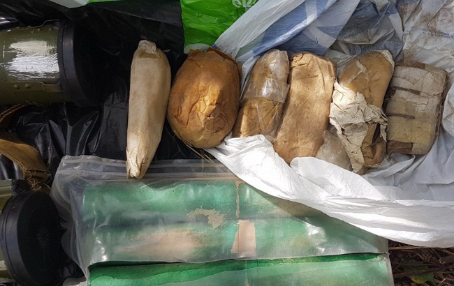 У Києві СБУ вилучила арсенал зброї та боєприпасів