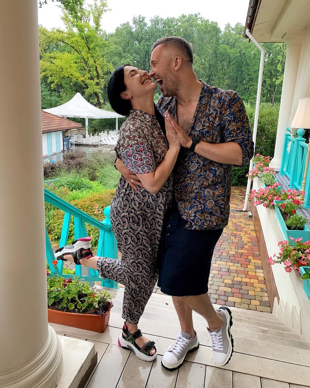 "Приклад щасливої родини": іменинниця Сніжана Бабкіна зворуила душевним фото з чоловіком