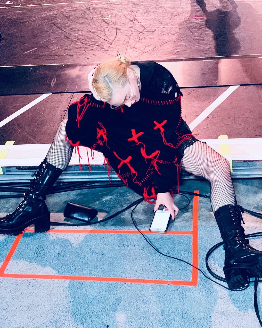 Вот это растяжка! 60-летняя Мадонна демонстрирует завидную физическую форму (видео)