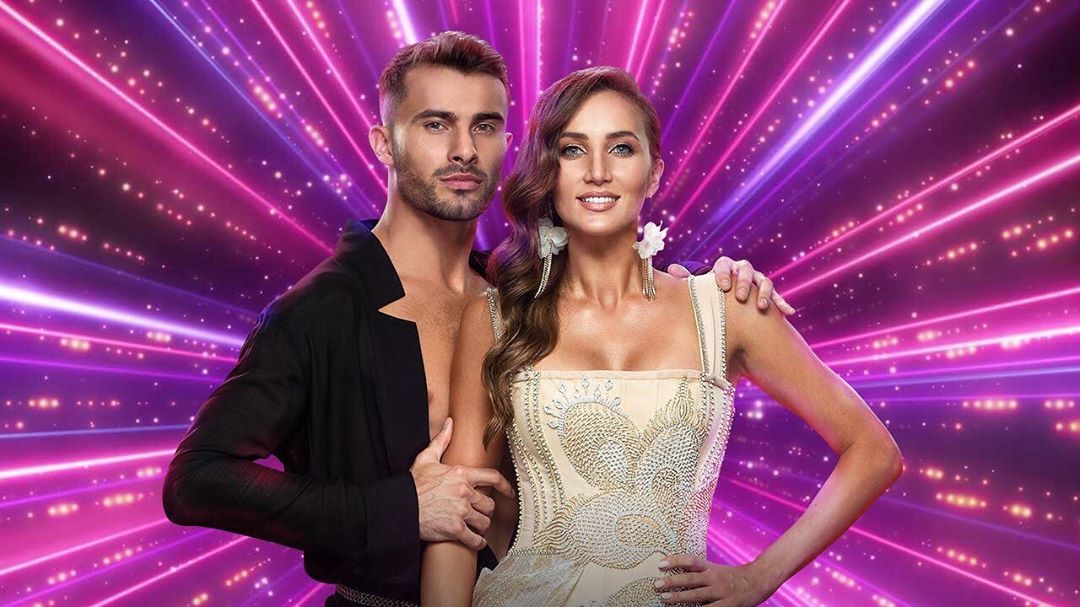 Учасниця "Танців з зірками" розлучилася з чоловіком нардепом-втікачем: усі деталі