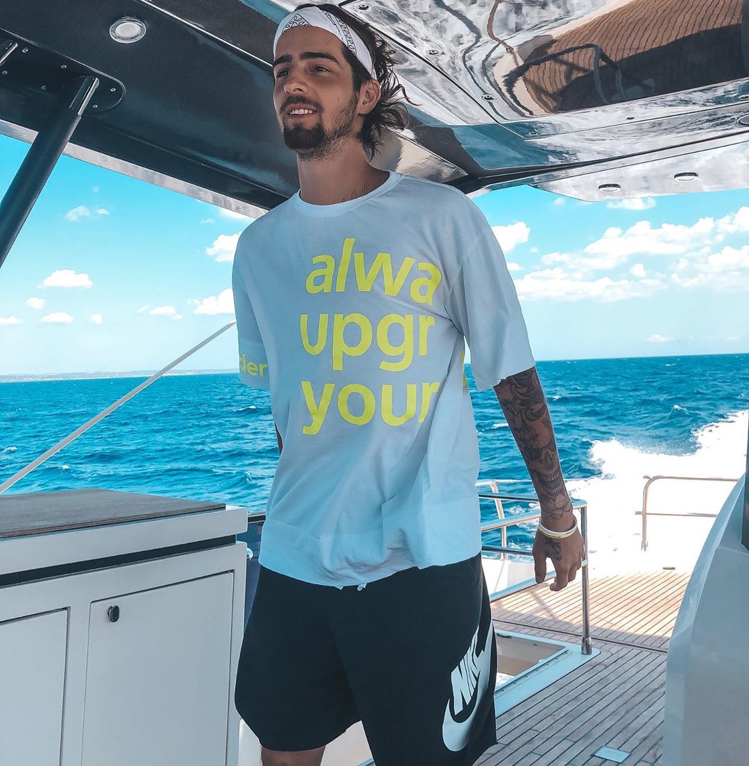 "Люблю, но не настолько": Дантес после отдыха с Дорофеевой решился на откровение